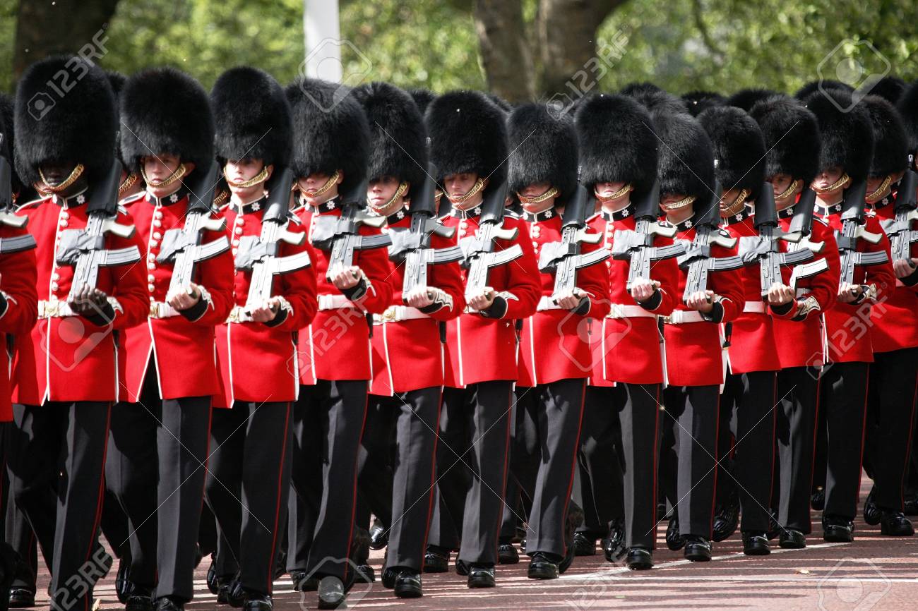 14149265-london-uk-june-16-2012-queen-s-soldier-at-queen-s-birthday-parade-queen-s-birthday-parade-take