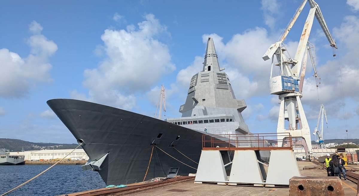 1200x655_botadura-fragata-F-111