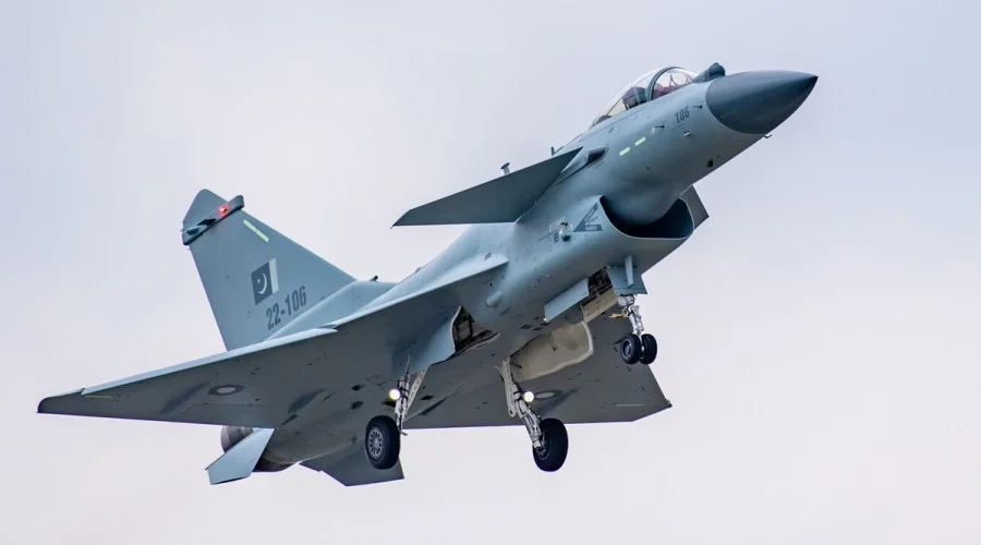 j10ce pakistán